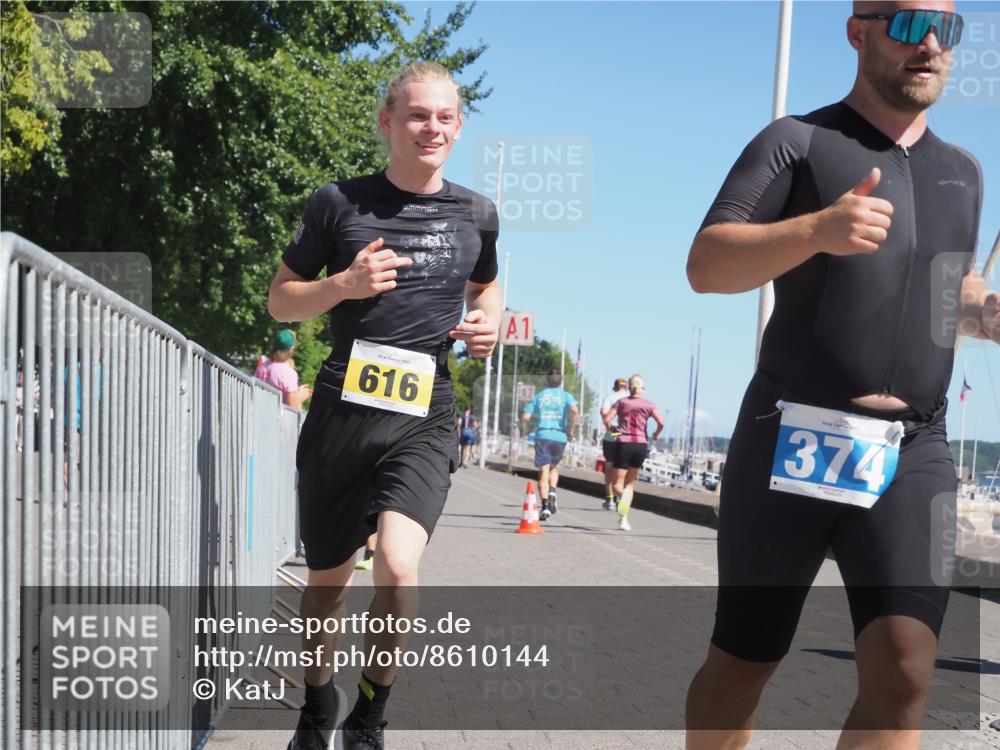 17.08.2025 - KN Förde Triathlon 2025 KatJ http://msf.ph/oto/8610144 17.08.2025 12:05:11 Laufen 348, 374, 609, 616 meine-sportfotos.de