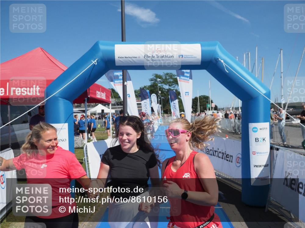 17.08.2025 - KN Förde Triathlon 2025 MichiJ http://msf.ph/oto/8610156 17.08.2025 12:38:57 Laufen 606 meine-sportfotos.de