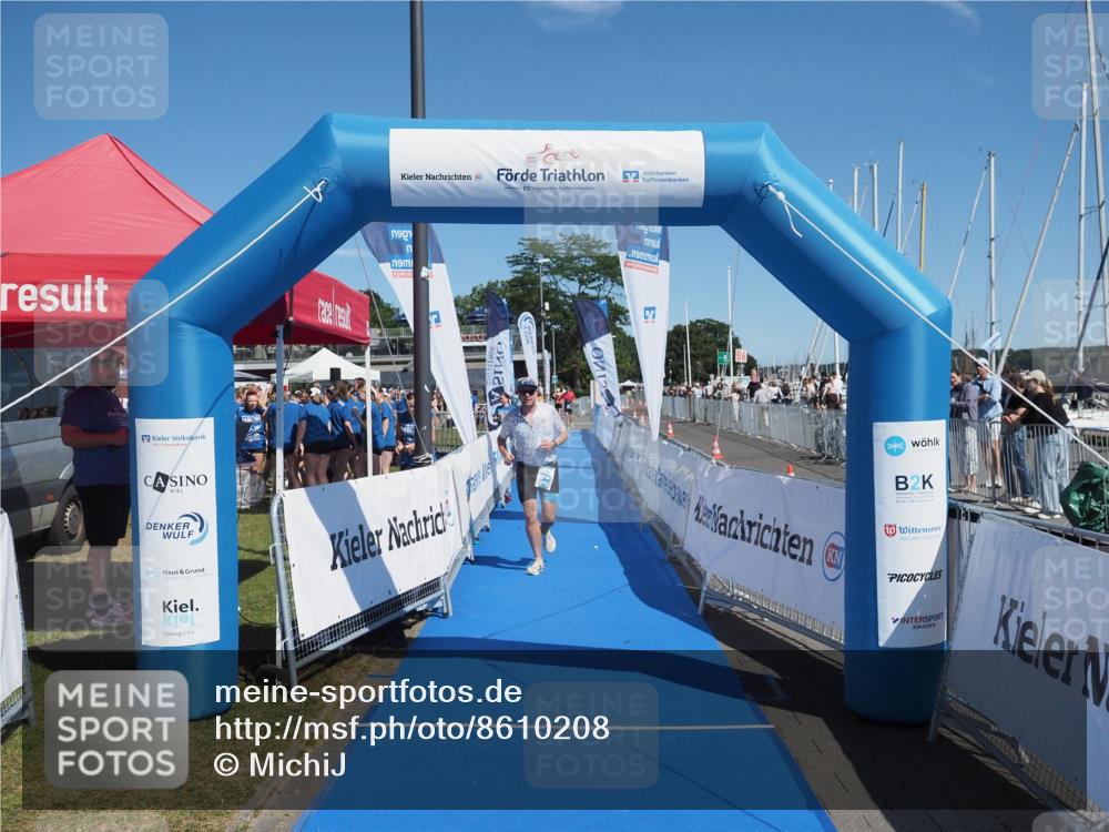 17.08.2025 - KN Förde Triathlon 2025 MichiJ http://msf.ph/oto/8610208 17.08.2025 12:42:13 Laufen 375 meine-sportfotos.de