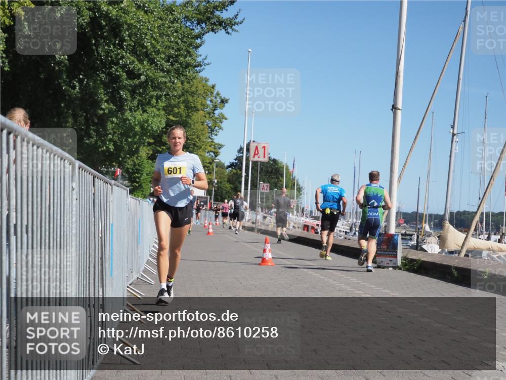 17.08.2025 - KN Förde Triathlon 2025 KatJ http://msf.ph/oto/8610258 17.08.2025 12:05:24 Laufen 601 meine-sportfotos.de