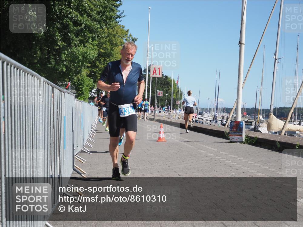 17.08.2025 - KN Förde Triathlon 2025 KatJ http://msf.ph/oto/8610310 17.08.2025 12:05:35 Laufen 288, 311, 338, 635 meine-sportfotos.de