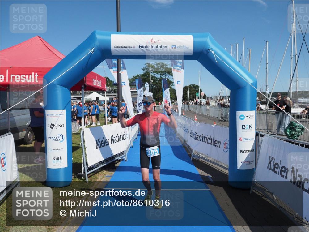 17.08.2025 - KN Förde Triathlon 2025 MichiJ http://msf.ph/oto/8610316 17.08.2025 12:42:31 Laufen 355 meine-sportfotos.de