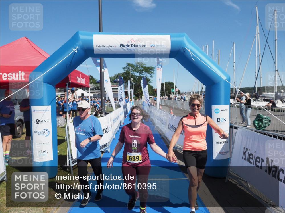 17.08.2025 - KN Förde Triathlon 2025 MichiJ http://msf.ph/oto/8610395 17.08.2025 12:43:25 Laufen 639 meine-sportfotos.de