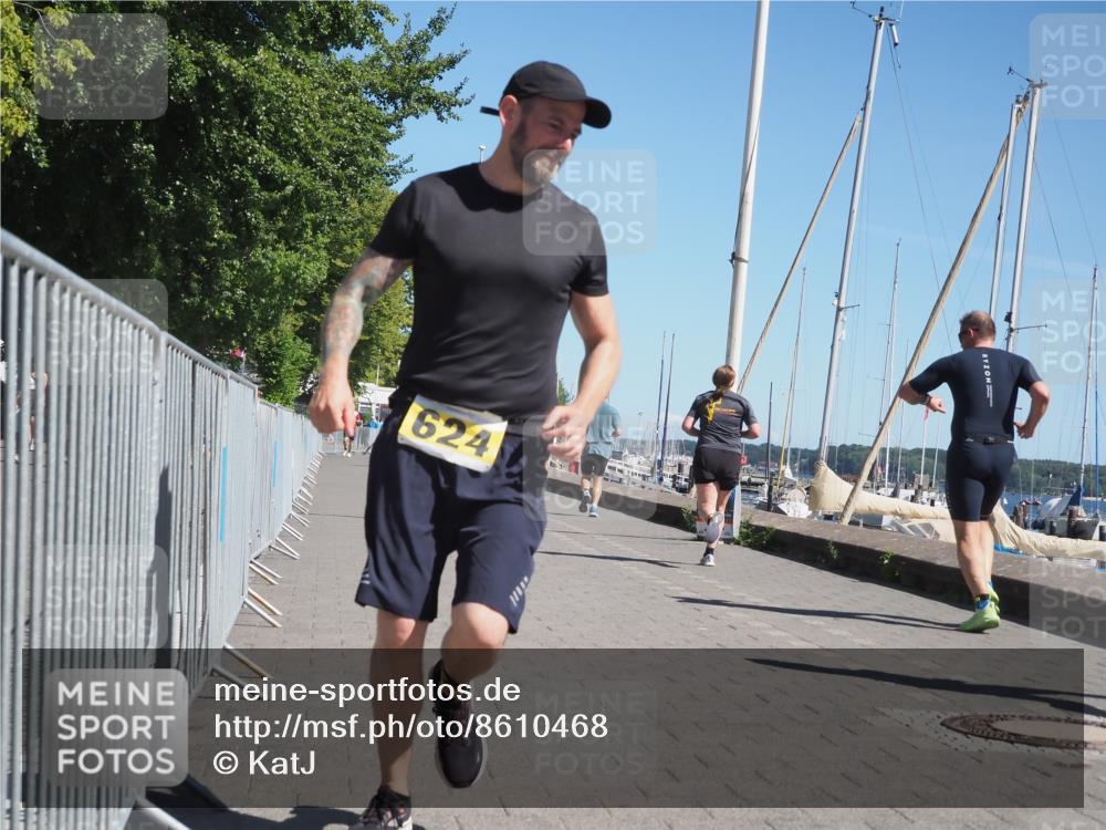 17.08.2025 - KN Förde Triathlon 2025 KatJ http://msf.ph/oto/8610468 17.08.2025 12:05:50 Laufen 624 meine-sportfotos.de