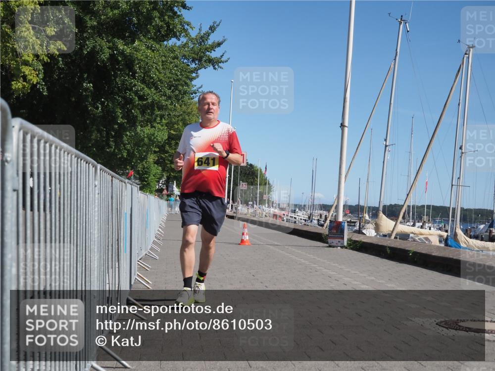 17.08.2025 - KN Förde Triathlon 2025 KatJ http://msf.ph/oto/8610503 17.08.2025 12:06:10 Laufen 641 meine-sportfotos.de