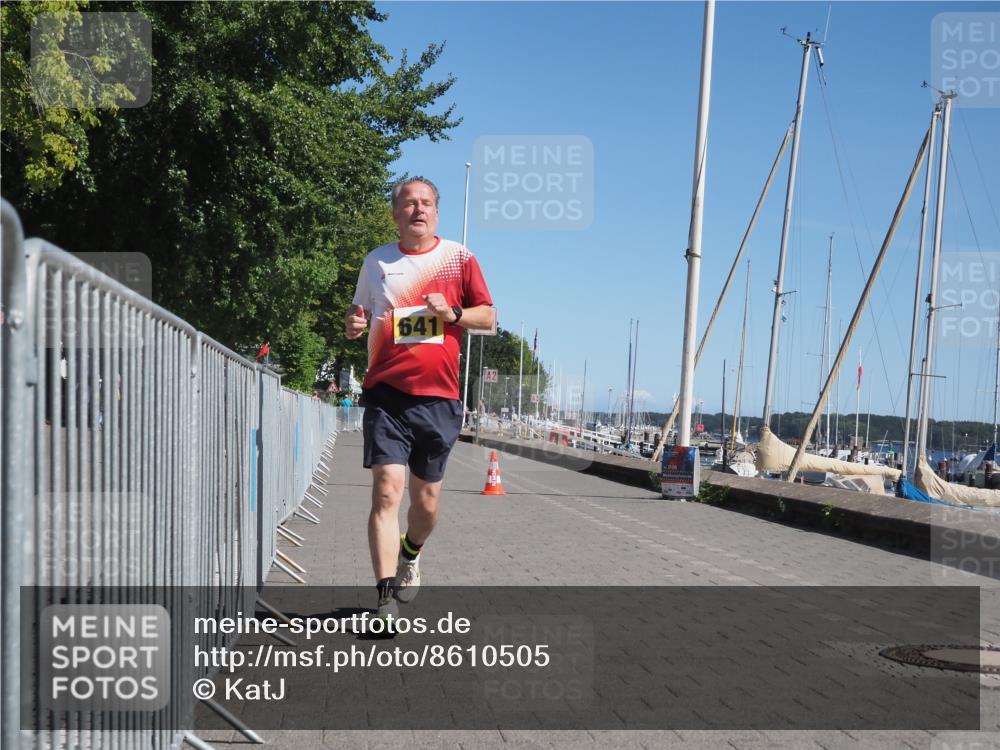 17.08.2025 - KN Förde Triathlon 2025 KatJ http://msf.ph/oto/8610505 17.08.2025 12:06:11 Laufen 641 meine-sportfotos.de