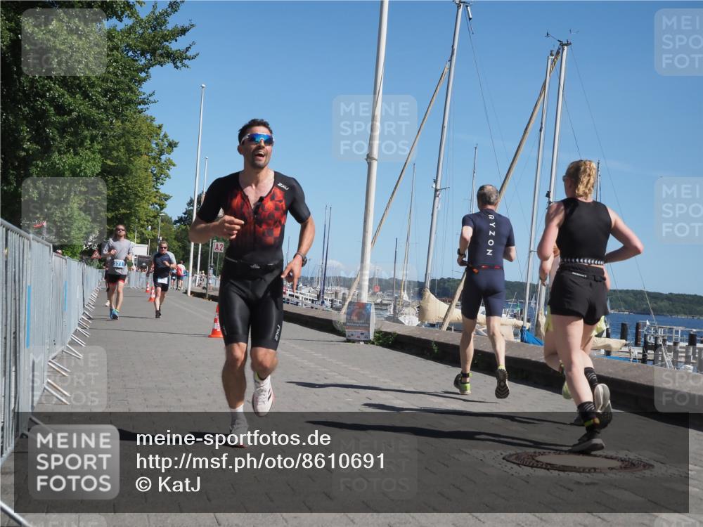 17.08.2025 - KN Förde Triathlon 2025 KatJ http://msf.ph/oto/8610691 17.08.2025 12:06:43 Laufen 353, 358, 371 meine-sportfotos.de