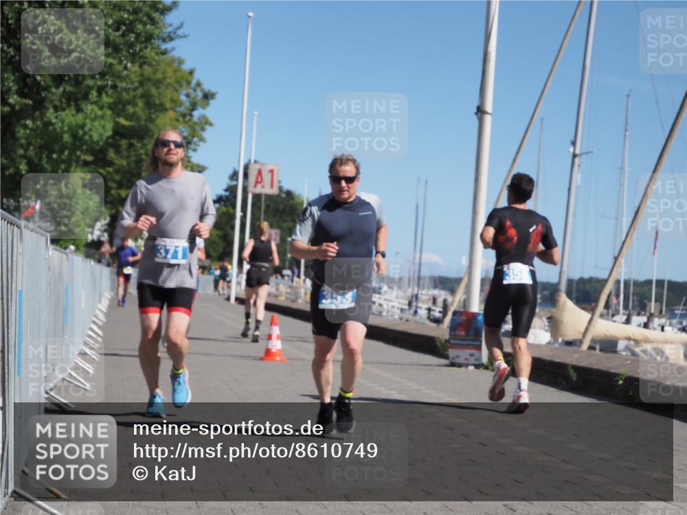 17.08.2025 - KN Förde Triathlon 2025 KatJ http://msf.ph/oto/8610749 17.08.2025 12:06:48 Laufen 353, 371, 610 meine-sportfotos.de