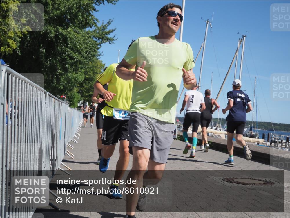 17.08.2025 - KN Förde Triathlon 2025 KatJ http://msf.ph/oto/8610921 17.08.2025 12:07:48 Laufen 279, 368, 385 meine-sportfotos.de