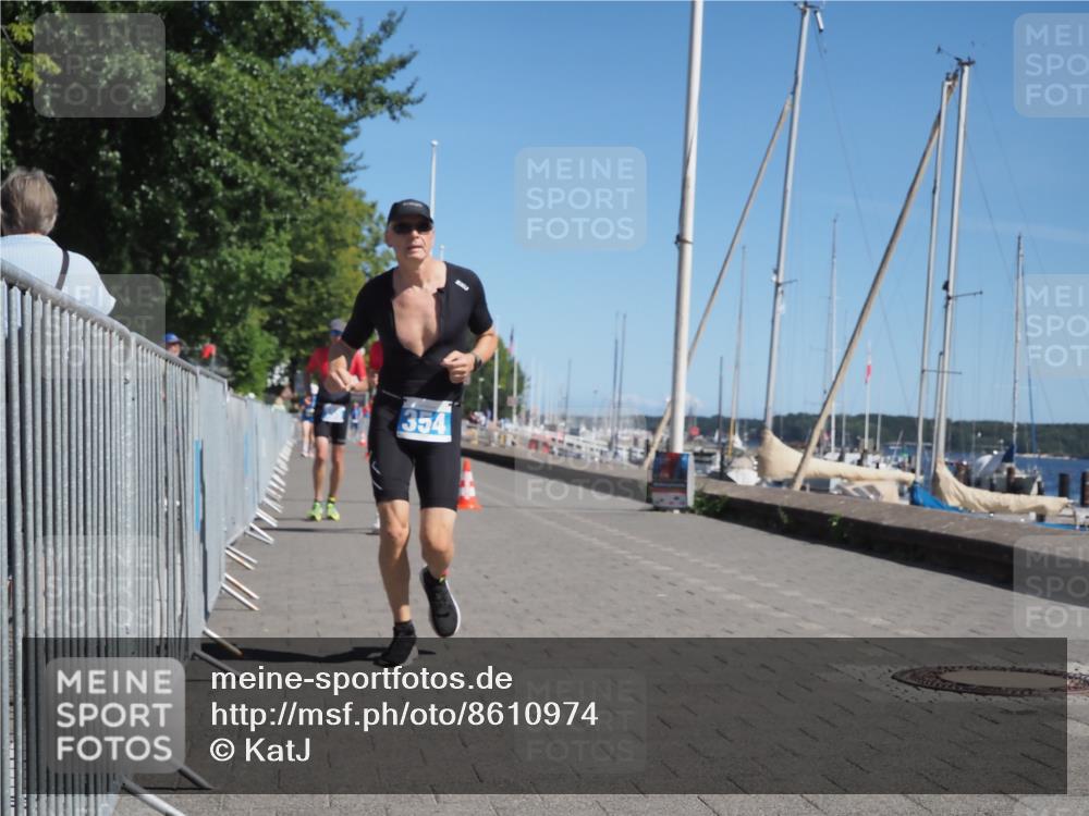 17.08.2025 - KN Förde Triathlon 2025 KatJ http://msf.ph/oto/8610974 17.08.2025 12:08:27 Laufen 354, 355, 621, 638 meine-sportfotos.de