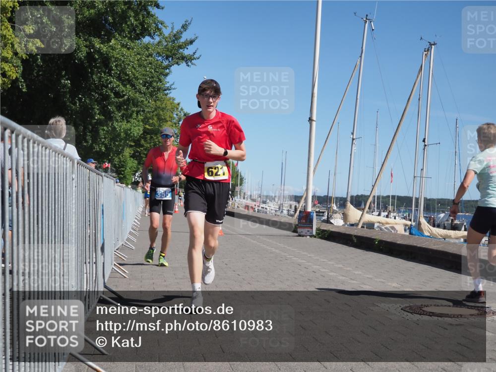 17.08.2025 - KN Förde Triathlon 2025 KatJ http://msf.ph/oto/8610983 17.08.2025 12:08:30 Laufen 354, 355, 621 meine-sportfotos.de