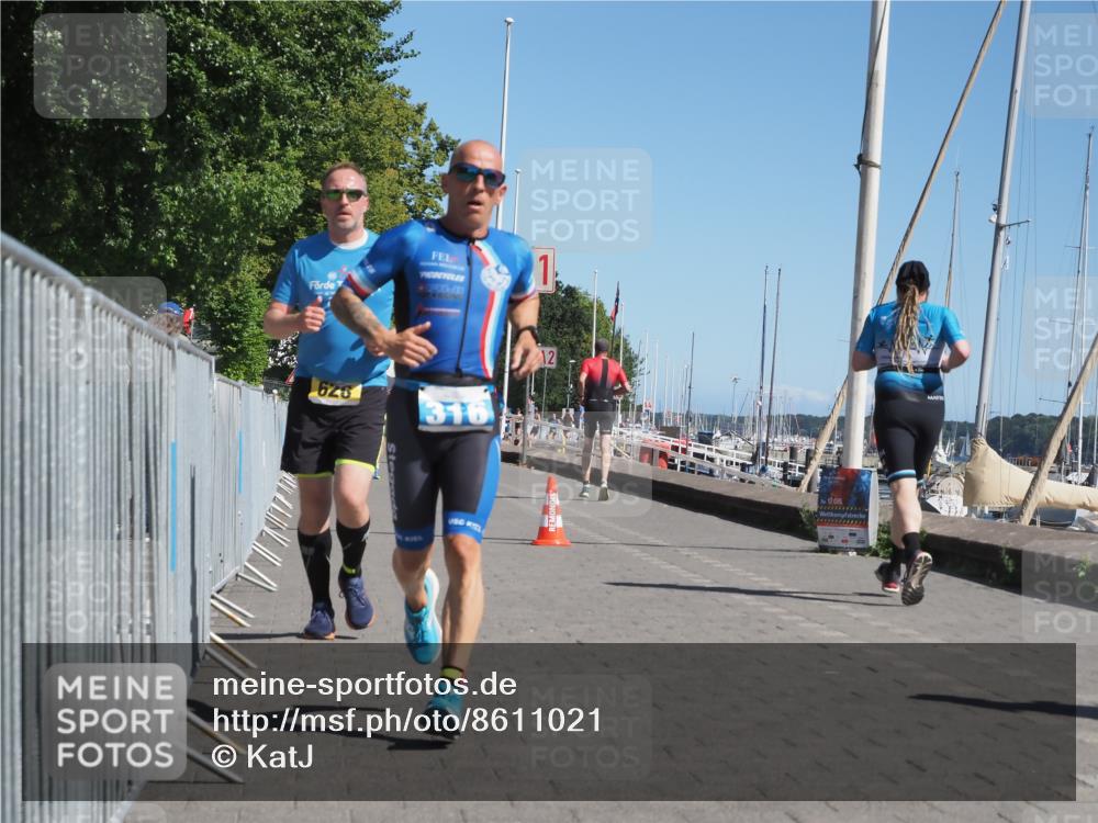 17.08.2025 - KN Förde Triathlon 2025 KatJ http://msf.ph/oto/8611021 17.08.2025 12:08:49 Laufen 316, 626 meine-sportfotos.de