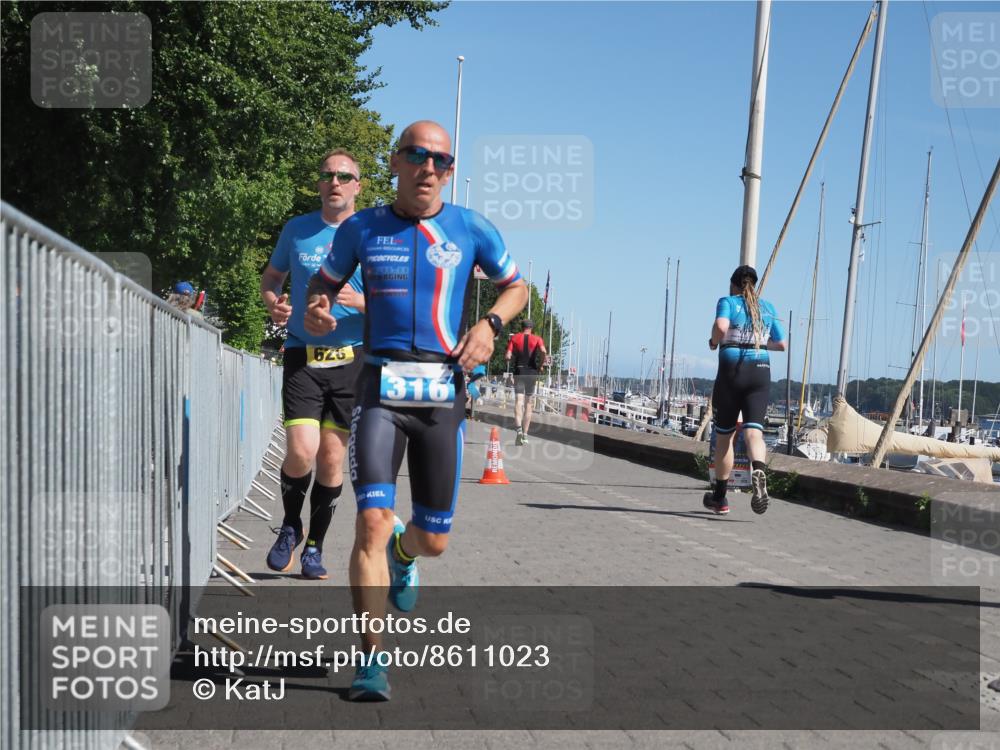 17.08.2025 - KN Förde Triathlon 2025 KatJ http://msf.ph/oto/8611023 17.08.2025 12:08:50 Laufen 316, 324, 626 meine-sportfotos.de