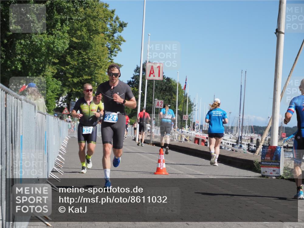 17.08.2025 - KN Förde Triathlon 2025 KatJ http://msf.ph/oto/8611032 17.08.2025 12:08:56 Laufen 320, 324 meine-sportfotos.de