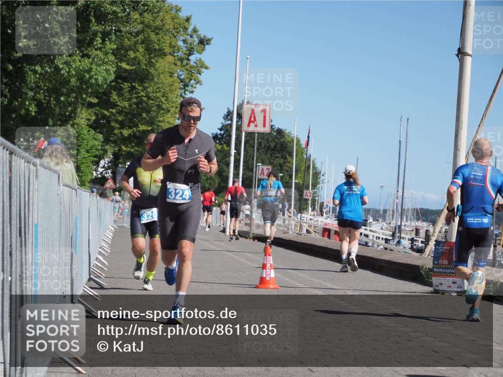 17.08.2025 - KN Förde Triathlon 2025 KatJ http://msf.ph/oto/8611035 17.08.2025 12:08:56 Laufen 320, 324 meine-sportfotos.de