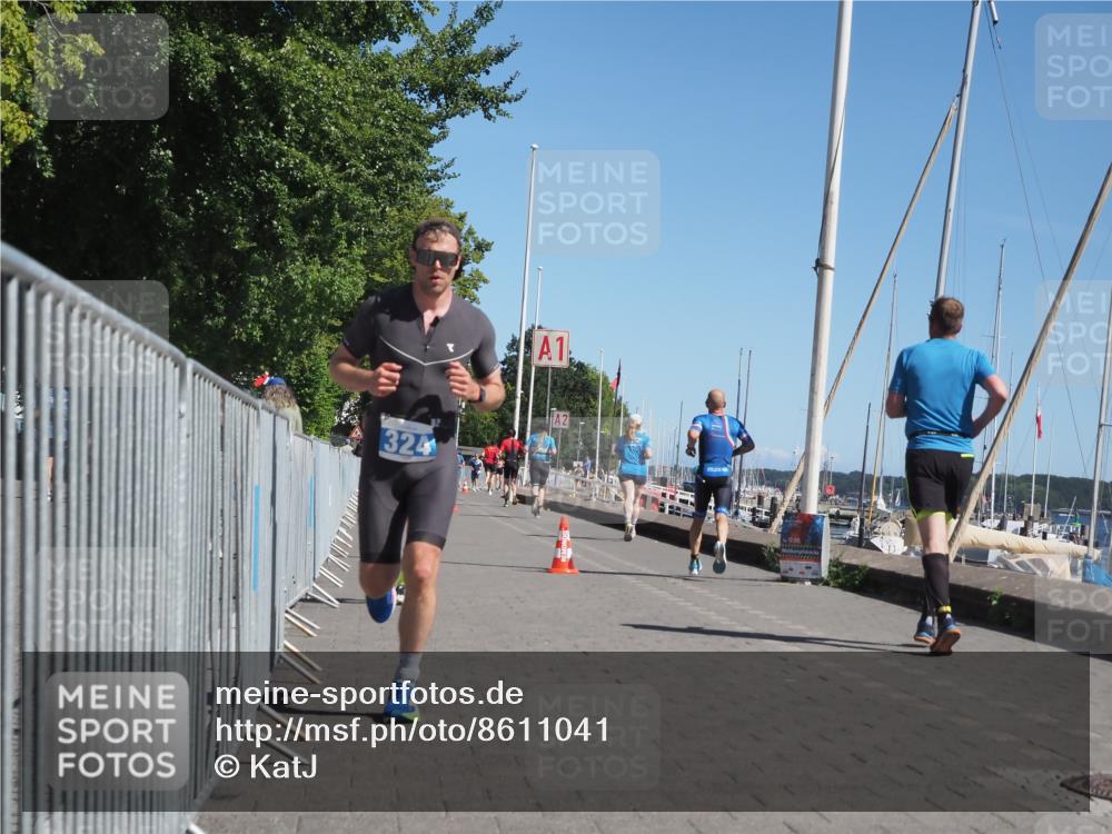 17.08.2025 - KN Förde Triathlon 2025 KatJ http://msf.ph/oto/8611041 17.08.2025 12:08:58 Laufen 320, 324 meine-sportfotos.de