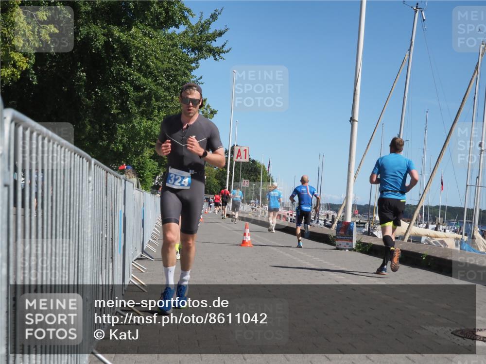 17.08.2025 - KN Förde Triathlon 2025 KatJ http://msf.ph/oto/8611042 17.08.2025 12:08:58 Laufen 320, 324 meine-sportfotos.de