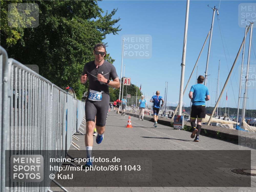 17.08.2025 - KN Förde Triathlon 2025 KatJ http://msf.ph/oto/8611043 17.08.2025 12:08:58 Laufen 320, 324 meine-sportfotos.de