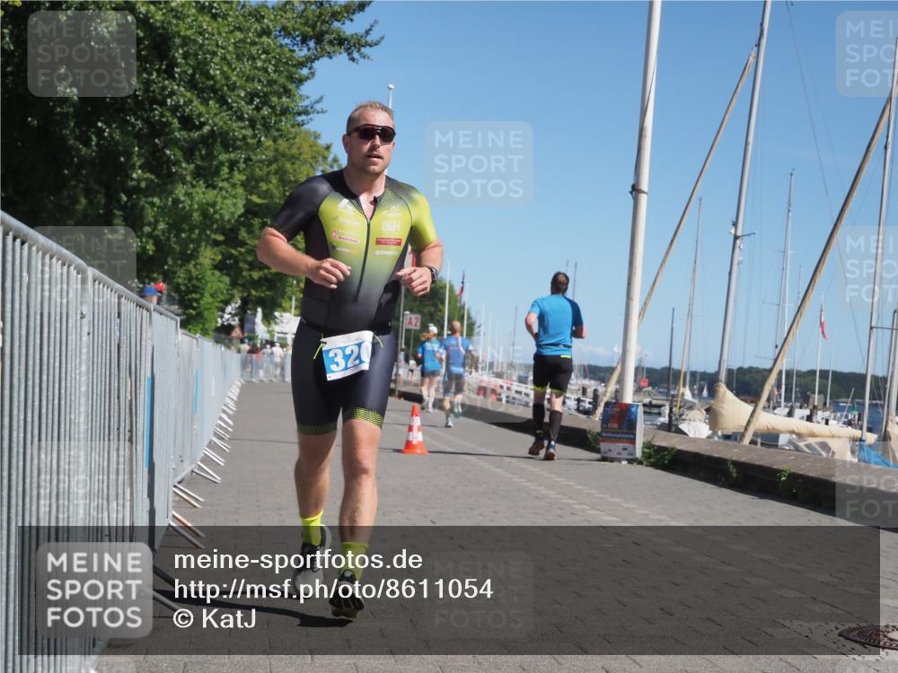 17.08.2025 - KN Förde Triathlon 2025 KatJ http://msf.ph/oto/8611054 17.08.2025 12:09:01 Laufen 320, 324 meine-sportfotos.de