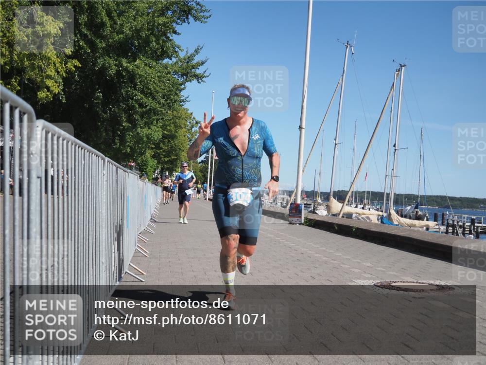 17.08.2025 - KN Förde Triathlon 2025 KatJ http://msf.ph/oto/8611071 17.08.2025 12:09:25 Laufen 285, 304 meine-sportfotos.de