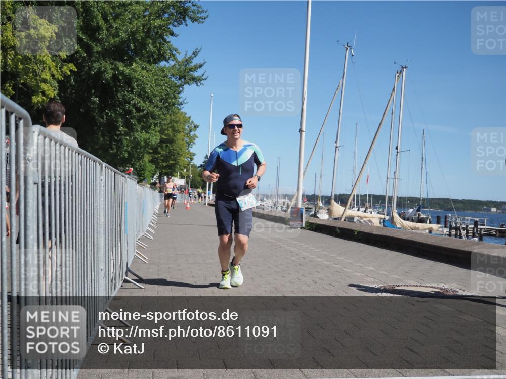 17.08.2025 - KN Förde Triathlon 2025 KatJ http://msf.ph/oto/8611091 17.08.2025 12:09:30 Laufen 285, 615 meine-sportfotos.de