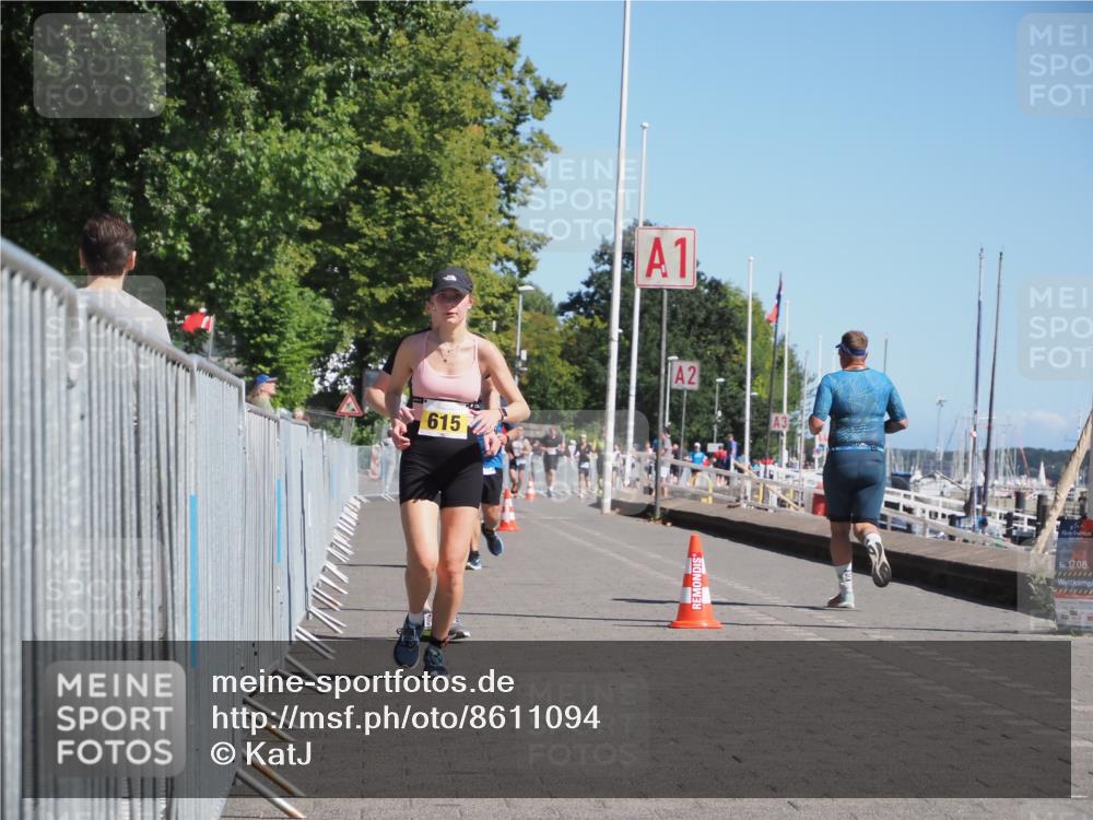 17.08.2025 - KN Förde Triathlon 2025 KatJ http://msf.ph/oto/8611094 17.08.2025 12:09:35 Laufen 345, 615 meine-sportfotos.de
