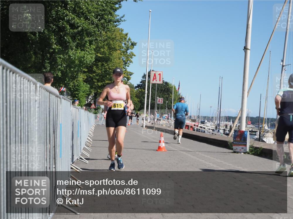 17.08.2025 - KN Förde Triathlon 2025 KatJ http://msf.ph/oto/8611099 17.08.2025 12:09:36 Laufen 345, 349, 615 meine-sportfotos.de