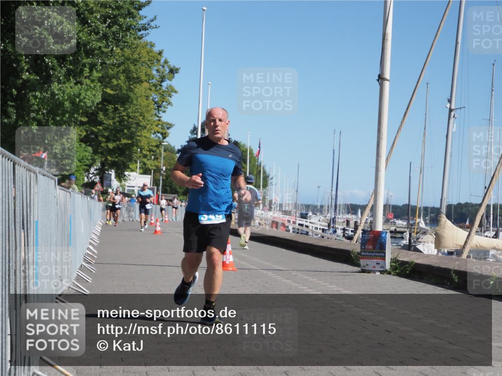 17.08.2025 - KN Förde Triathlon 2025 KatJ http://msf.ph/oto/8611115 17.08.2025 12:09:43 Laufen 345, 349 meine-sportfotos.de