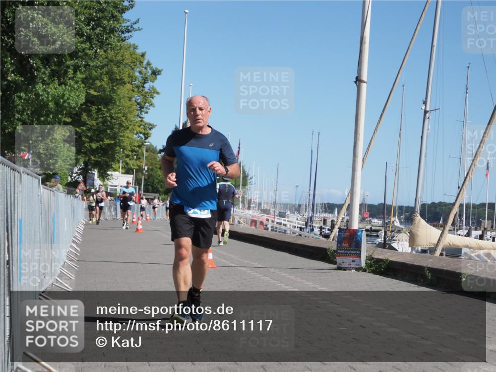 17.08.2025 - KN Förde Triathlon 2025 KatJ http://msf.ph/oto/8611117 17.08.2025 12:09:43 Laufen 345, 349 meine-sportfotos.de