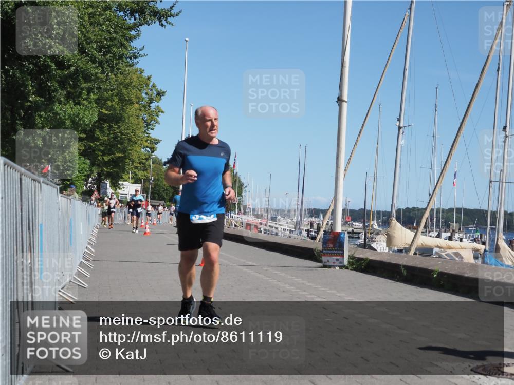 17.08.2025 - KN Förde Triathlon 2025 KatJ http://msf.ph/oto/8611119 17.08.2025 12:09:43 Laufen 345, 349 meine-sportfotos.de