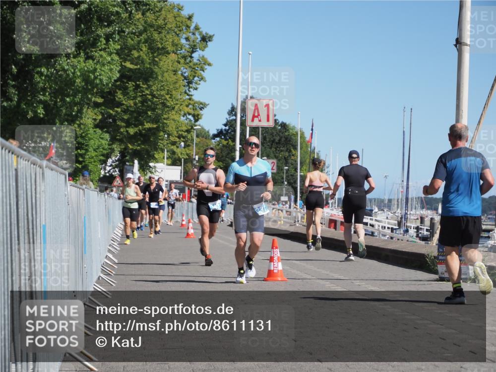 17.08.2025 - KN Förde Triathlon 2025 KatJ http://msf.ph/oto/8611131 17.08.2025 12:09:53 Laufen 331, 343 meine-sportfotos.de
