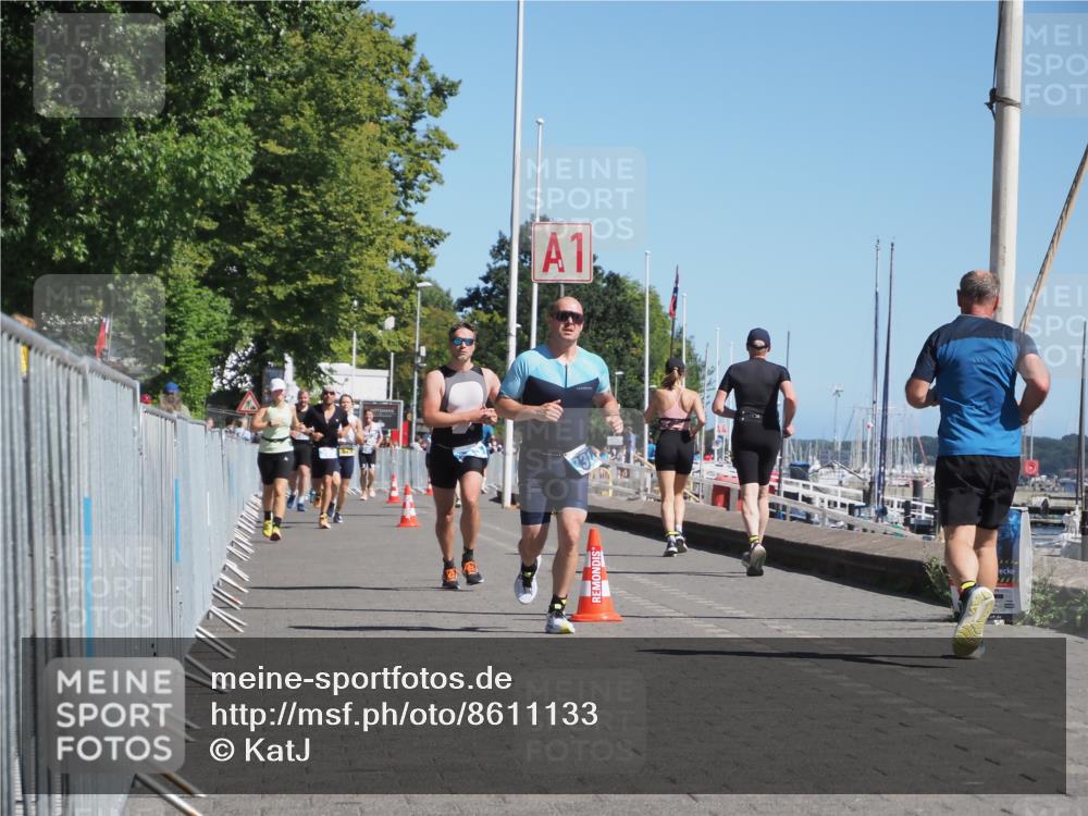 17.08.2025 - KN Förde Triathlon 2025 KatJ http://msf.ph/oto/8611133 17.08.2025 12:09:53 Laufen 331, 343 meine-sportfotos.de