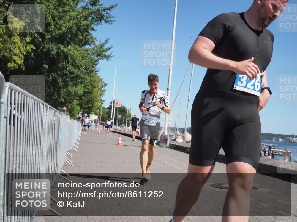 17.08.2025 - KN Förde Triathlon 2025 KatJ http://msf.ph/oto/8611252 17.08.2025 12:10:16 Laufen 299, 326, 631 meine-sportfotos.de