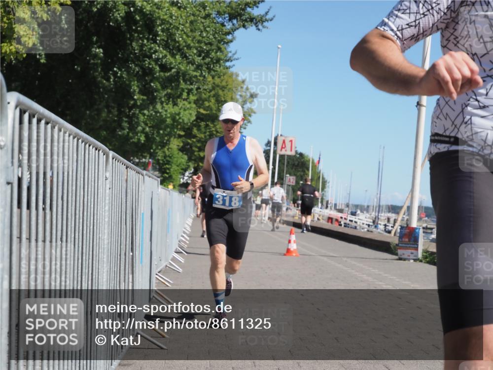 17.08.2025 - KN Förde Triathlon 2025 KatJ http://msf.ph/oto/8611325 17.08.2025 12:10:32 Laufen 318, 373, 375 meine-sportfotos.de