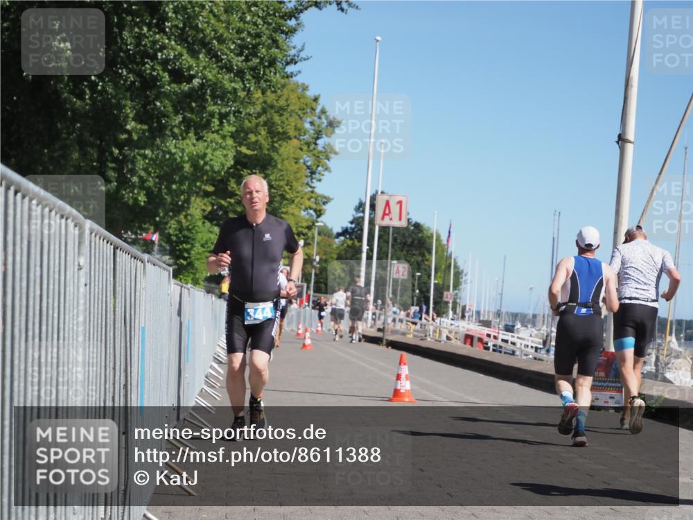 17.08.2025 - KN Förde Triathlon 2025 KatJ http://msf.ph/oto/8611388 17.08.2025 12:10:40 Laufen 344, 632 meine-sportfotos.de
