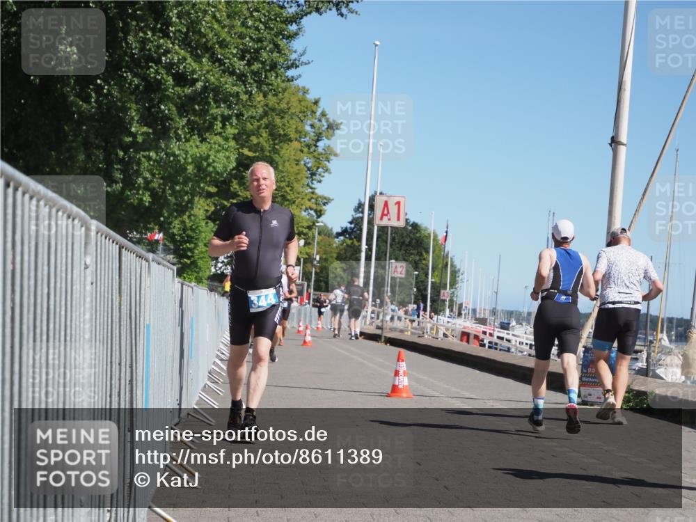 17.08.2025 - KN Förde Triathlon 2025 KatJ http://msf.ph/oto/8611389 17.08.2025 12:10:40 Laufen 344, 632 meine-sportfotos.de
