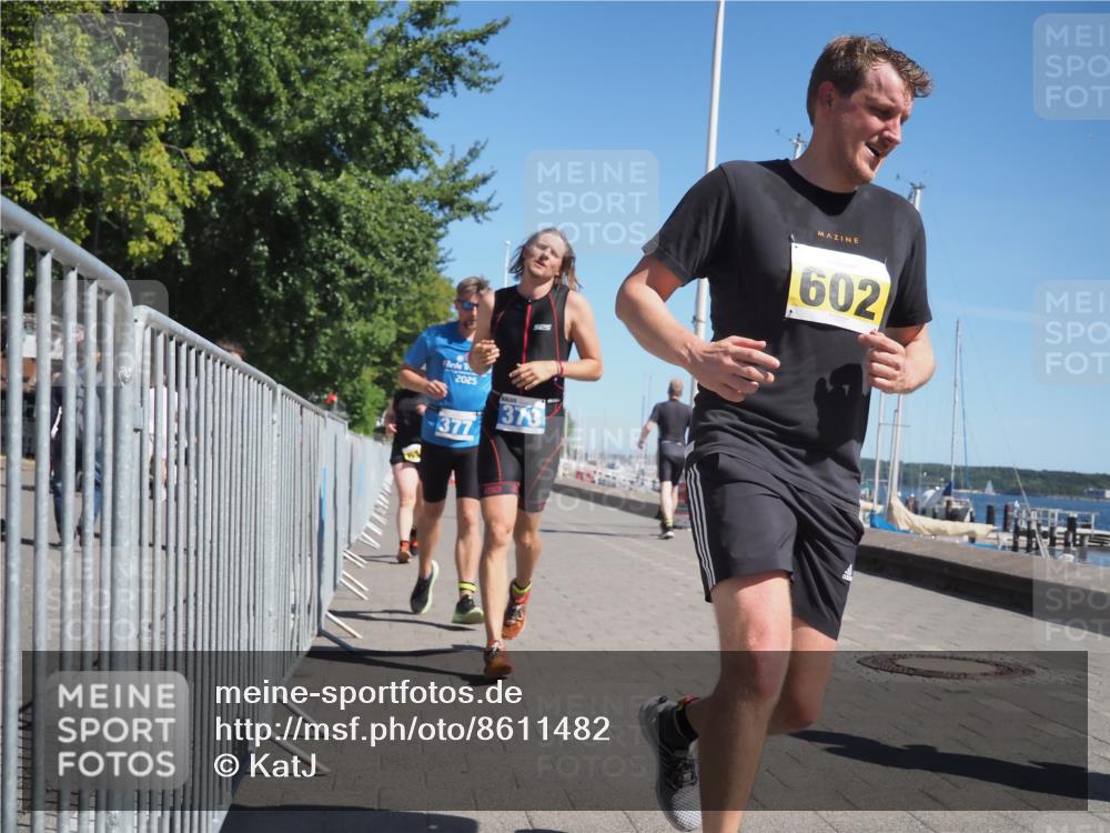 17.08.2025 - KN Förde Triathlon 2025 KatJ http://msf.ph/oto/8611482 17.08.2025 12:10:52 Laufen 377, 379, 602, 614, 632 meine-sportfotos.de