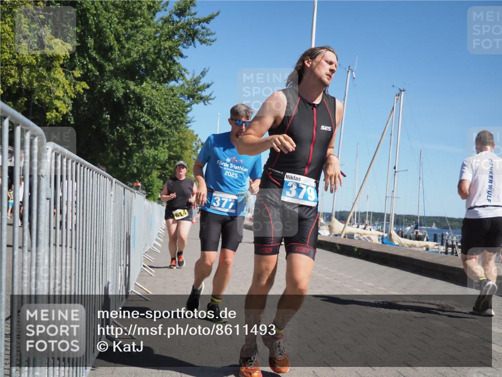 17.08.2025 - KN Förde Triathlon 2025 KatJ http://msf.ph/oto/8611493 17.08.2025 12:10:53 Laufen 377, 379, 602, 614 meine-sportfotos.de