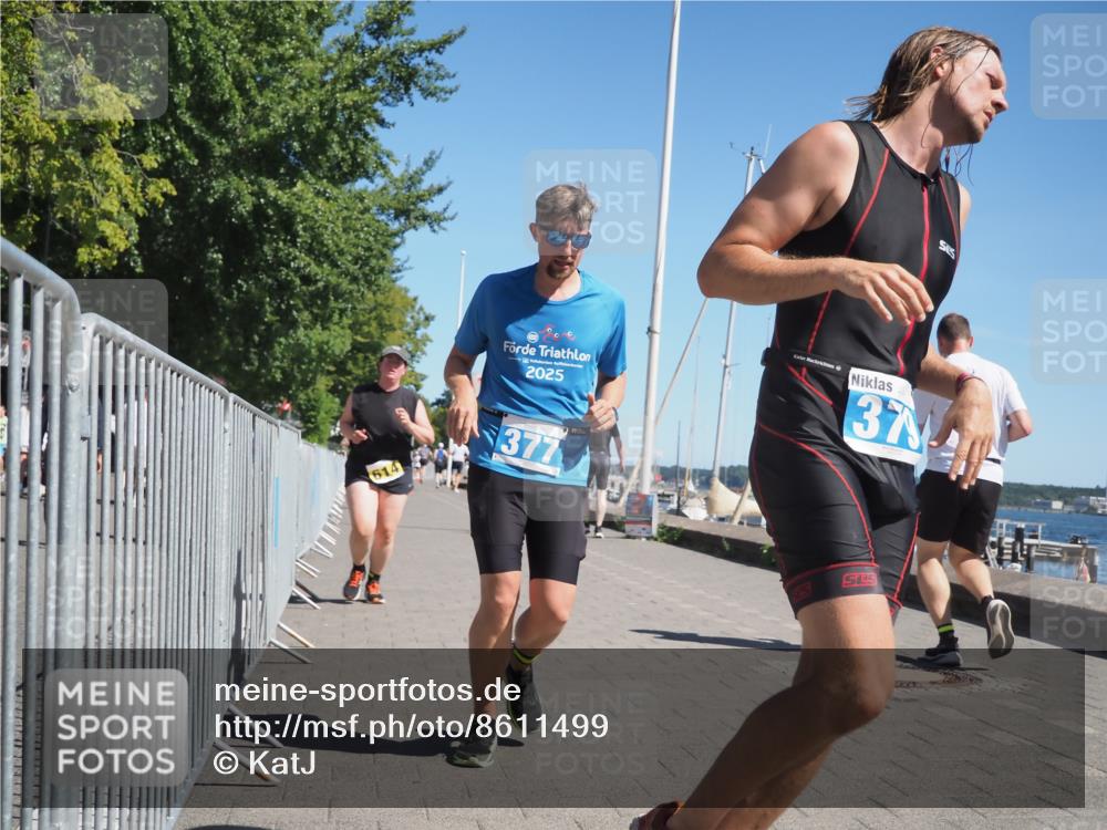 17.08.2025 - KN Förde Triathlon 2025 KatJ http://msf.ph/oto/8611499 17.08.2025 12:10:53 Laufen 377, 379, 602, 614 meine-sportfotos.de