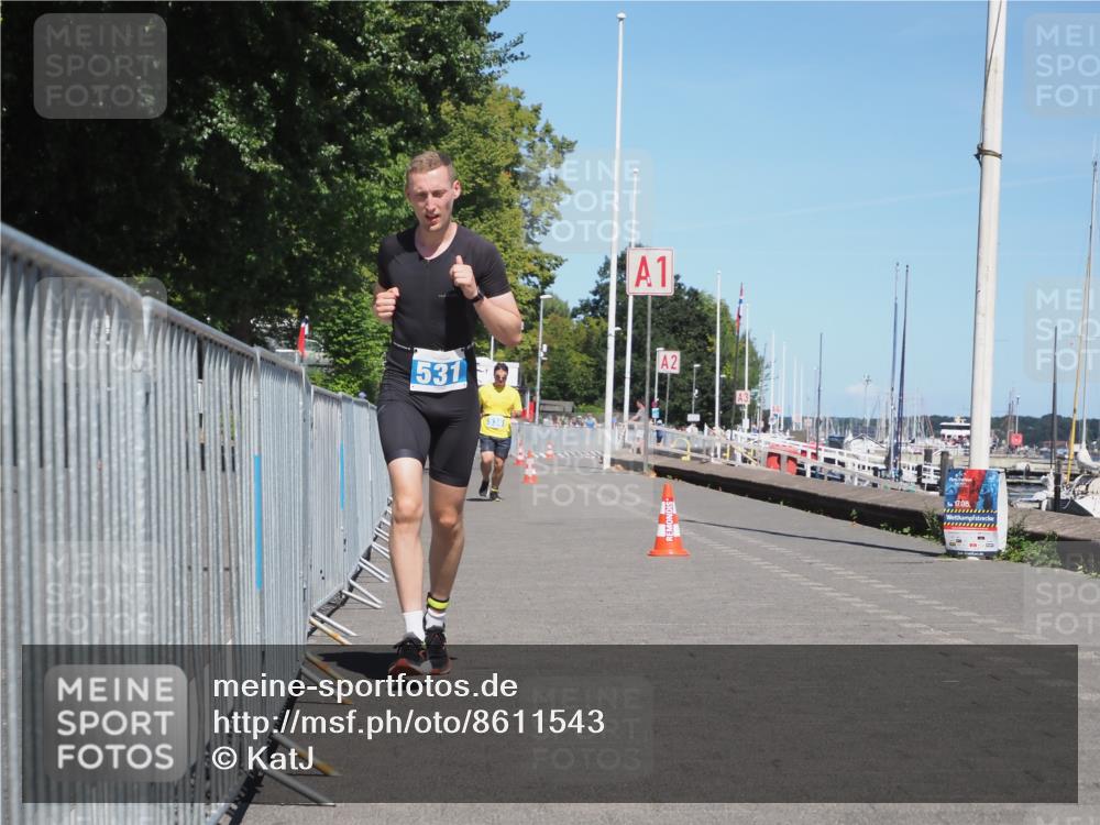 17.08.2025 - KN Förde Triathlon 2025 KatJ http://msf.ph/oto/8611543 17.08.2025 14:08:35 Laufen 523, 531 meine-sportfotos.de