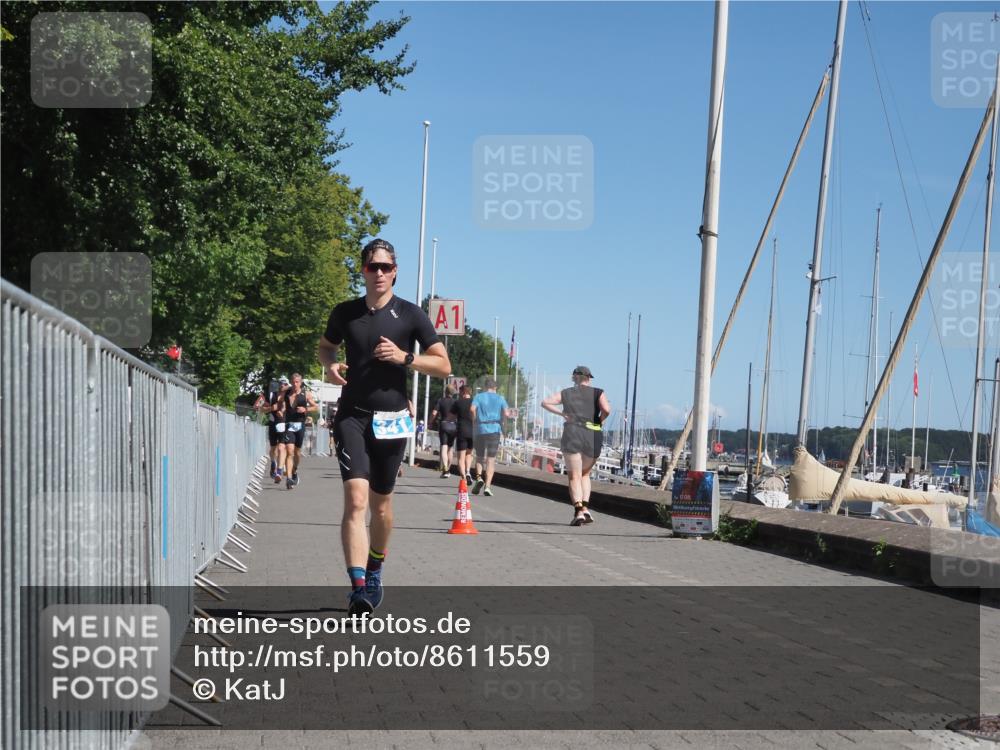 17.08.2025 - KN Förde Triathlon 2025 KatJ http://msf.ph/oto/8611559 17.08.2025 12:11:07 Laufen 327, 341, 617 meine-sportfotos.de