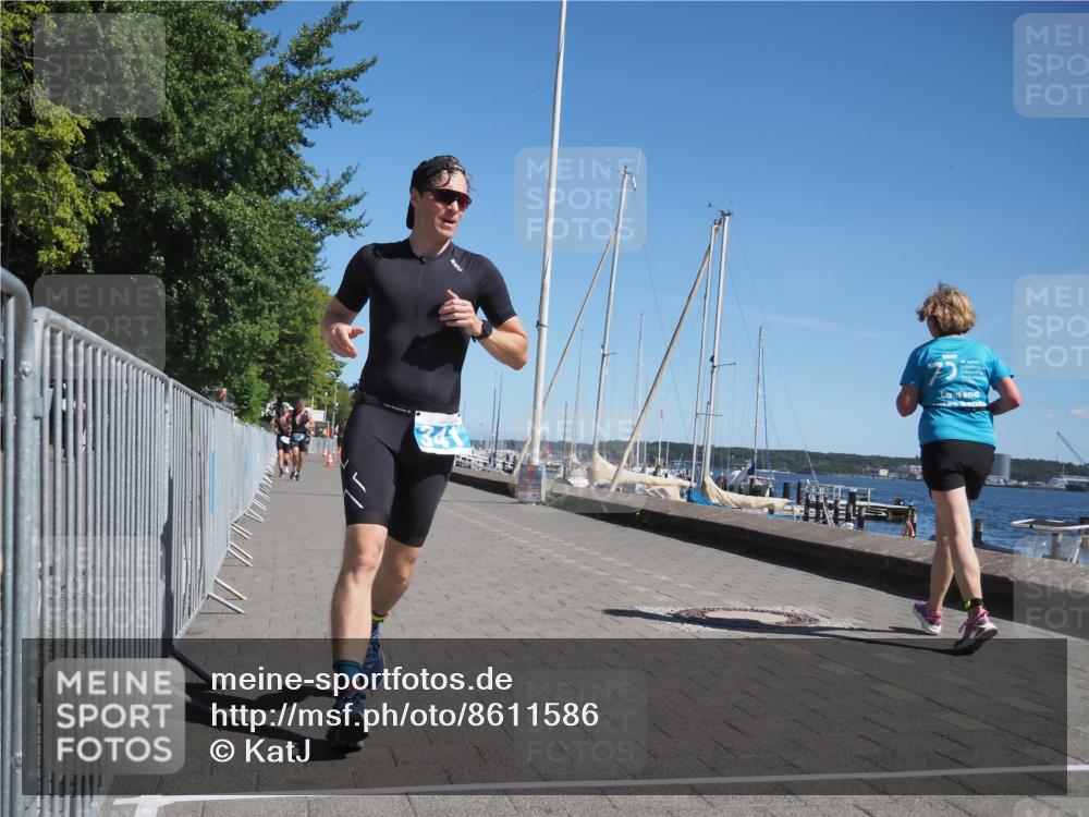 17.08.2025 - KN Förde Triathlon 2025 KatJ http://msf.ph/oto/8611586 17.08.2025 12:11:09 Laufen 327, 341, 622 meine-sportfotos.de