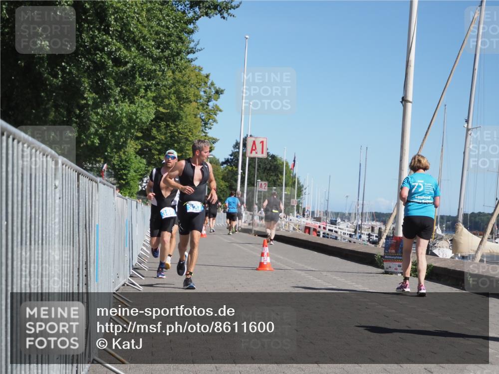 17.08.2025 - KN Förde Triathlon 2025 KatJ http://msf.ph/oto/8611600 17.08.2025 12:11:13 Laufen 327, 622 meine-sportfotos.de