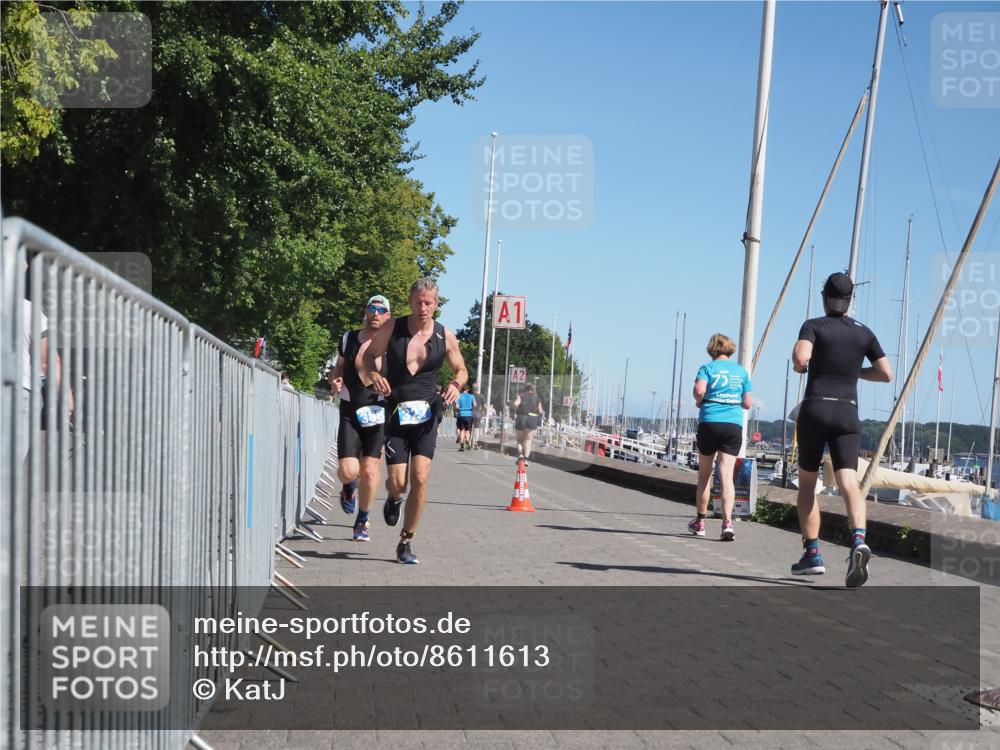 17.08.2025 - KN Förde Triathlon 2025 KatJ http://msf.ph/oto/8611613 17.08.2025 12:11:14 Laufen 327, 622 meine-sportfotos.de