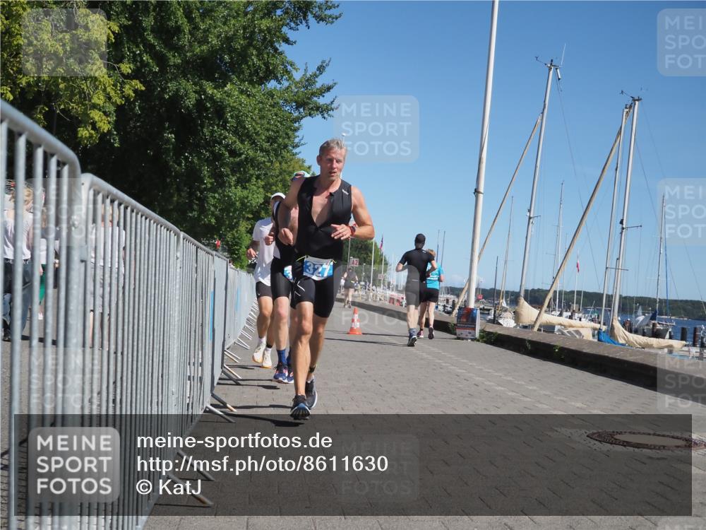 17.08.2025 - KN Förde Triathlon 2025 KatJ http://msf.ph/oto/8611630 17.08.2025 12:11:16 Laufen 327, 622 meine-sportfotos.de