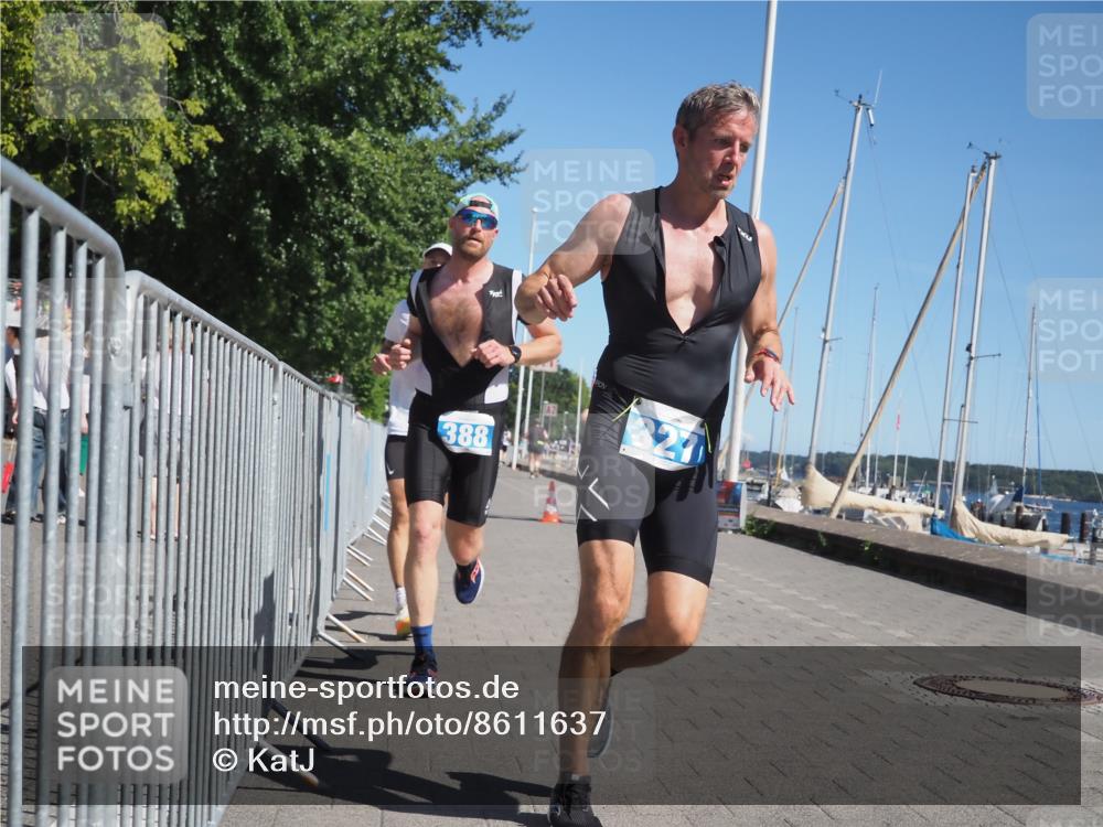 17.08.2025 - KN Förde Triathlon 2025 KatJ http://msf.ph/oto/8611637 17.08.2025 12:11:17 Laufen 327, 622 meine-sportfotos.de