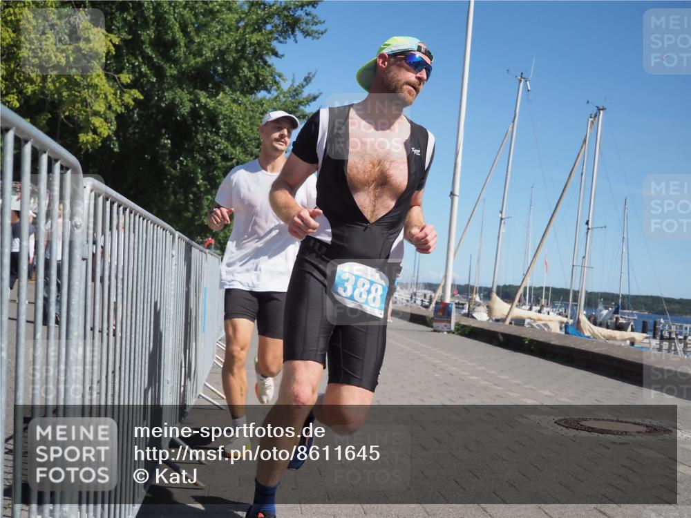 17.08.2025 - KN Förde Triathlon 2025 KatJ http://msf.ph/oto/8611645 17.08.2025 12:11:17 Laufen 327, 622 meine-sportfotos.de