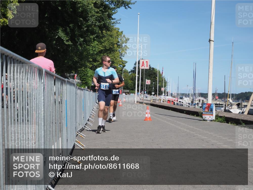 17.08.2025 - KN Förde Triathlon 2025 KatJ http://msf.ph/oto/8611668 17.08.2025 14:12:06 Laufen 518, 526 meine-sportfotos.de