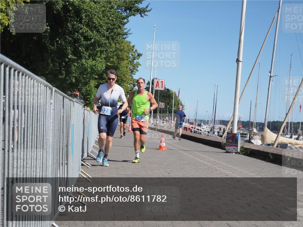 17.08.2025 - KN Förde Triathlon 2025 KatJ http://msf.ph/oto/8611782 17.08.2025 12:11:57 Laufen 328, 362 meine-sportfotos.de