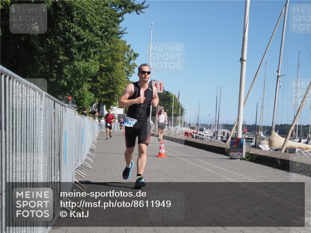 17.08.2025 - KN Förde Triathlon 2025 KatJ http://msf.ph/oto/8611949 17.08.2025 12:12:30 Laufen 370 meine-sportfotos.de